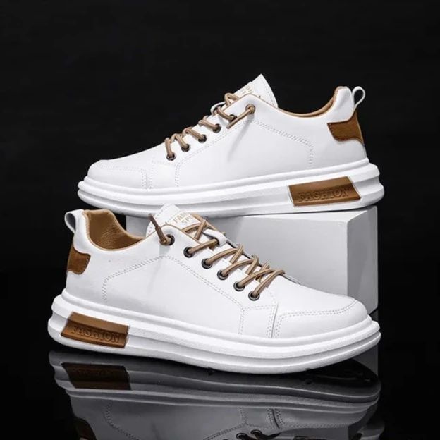 Witte herensneakers met bruine accenten - Leon